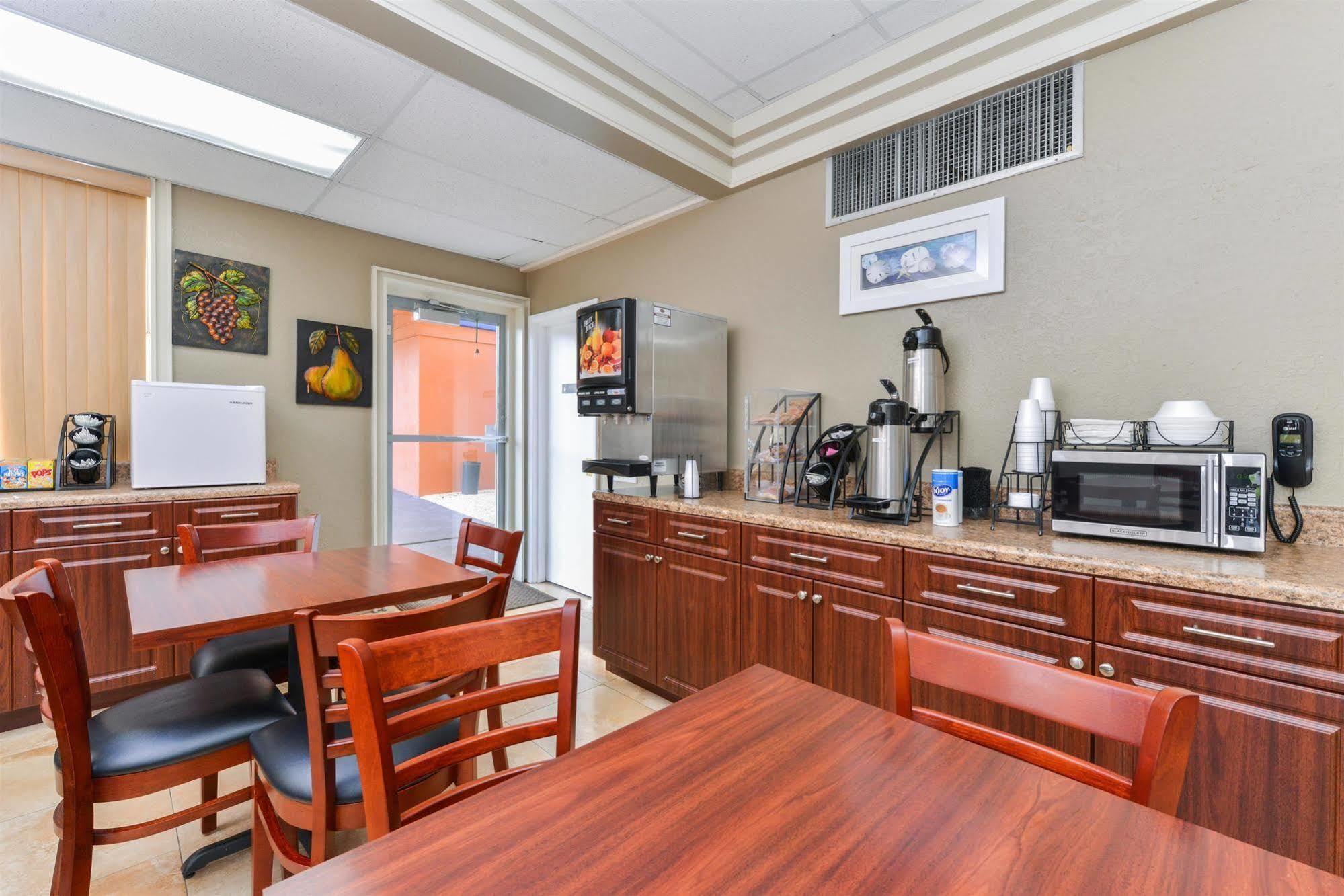 Americas Best Value Inn Sarasota Eksteriør billede